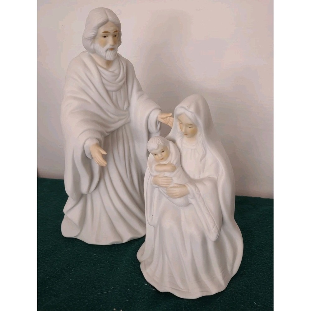 Vintage 1995 House of Lloyd HOL Christmas Around The World White Bisque...